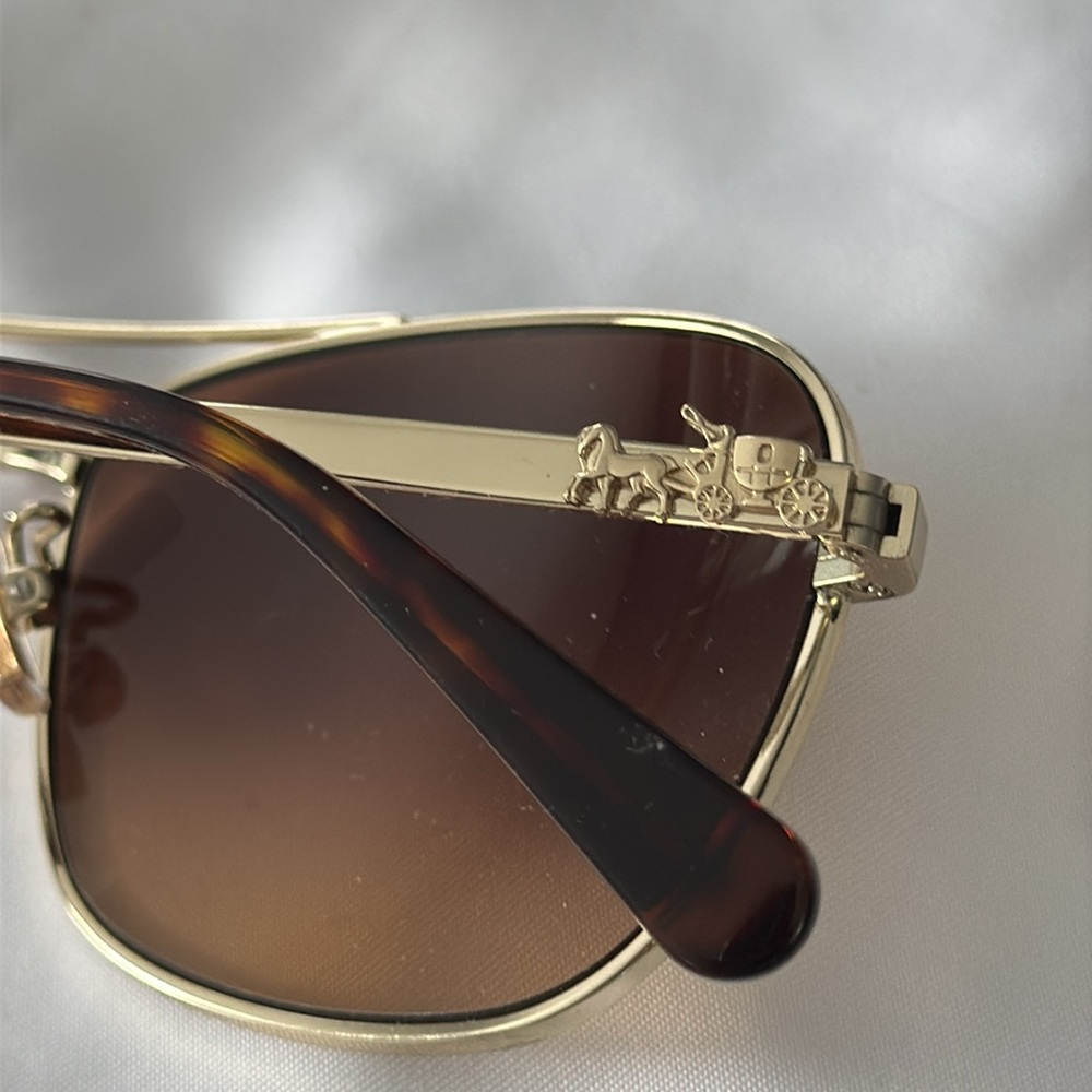 Coach sunglasses - Picture 2 of 2